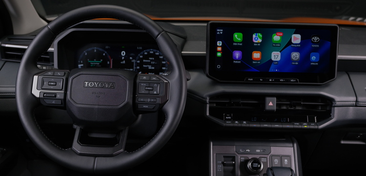 Khoang lái rộng rãi, tiện nghi